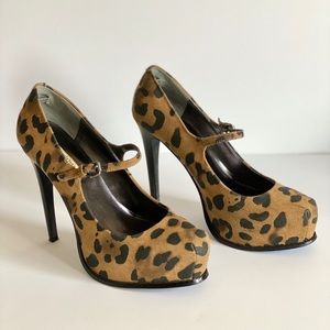 Simply vera vera wang leopard platform heels